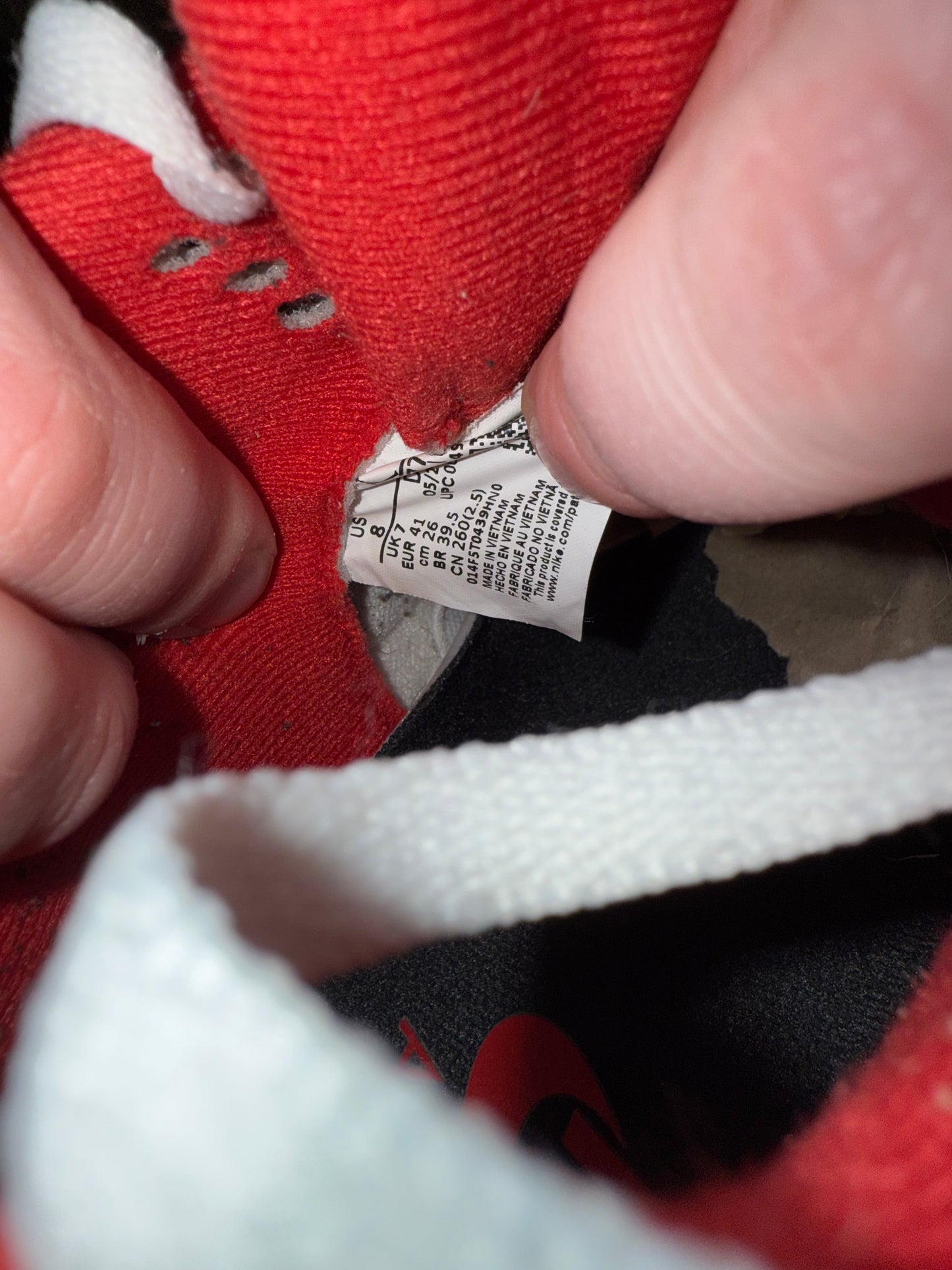 Jordan 4 Retro Fire Red 8M (9.5W) Used Great condition