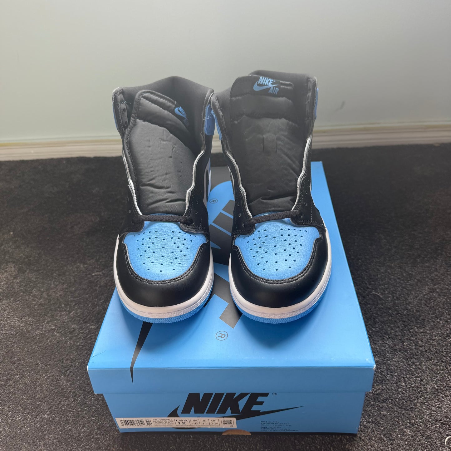 Jordan 1 Retro High OG Unc Toe 12M Brand New Authentic
