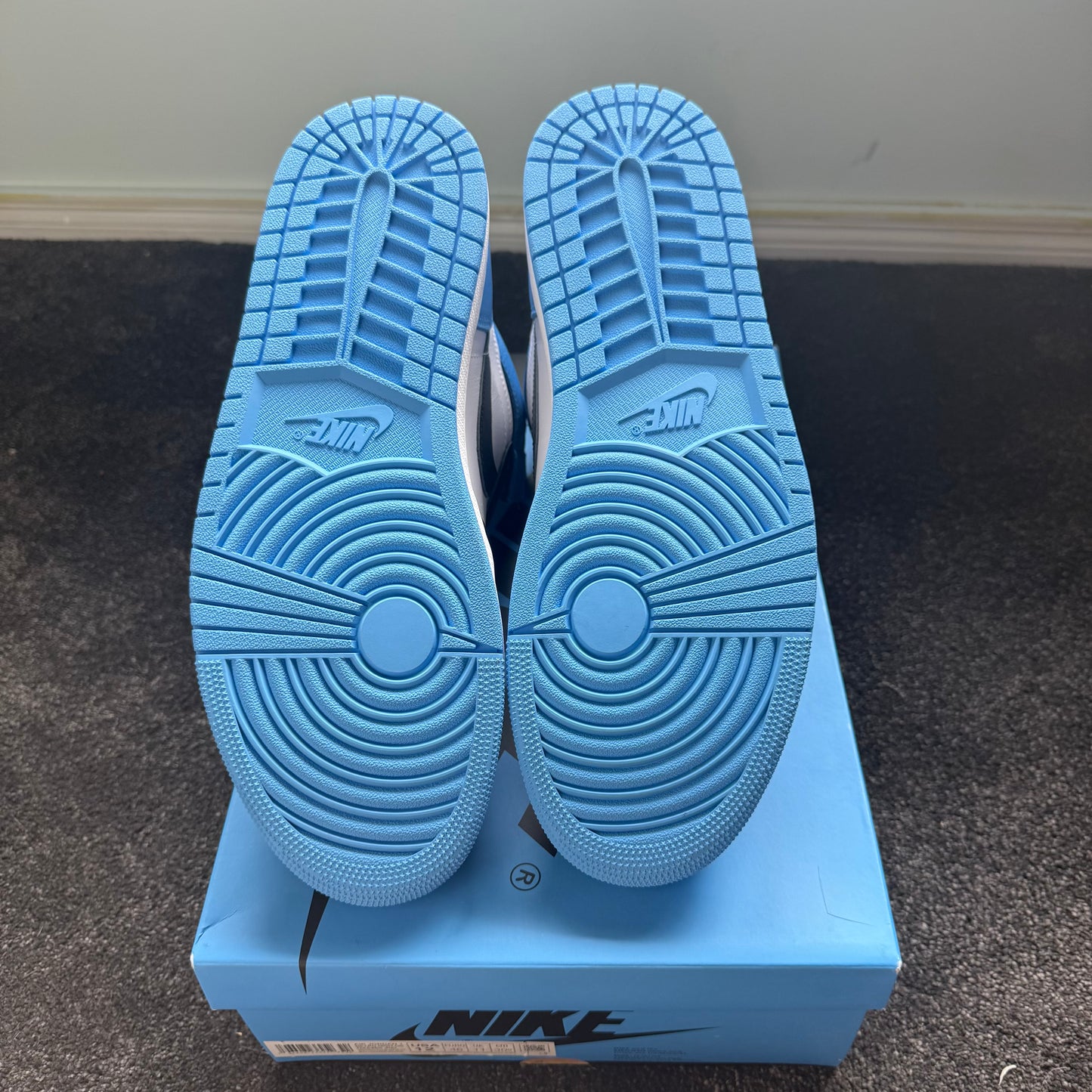 Jordan 1 Retro High OG Unc Toe 12M Brand New Authentic
