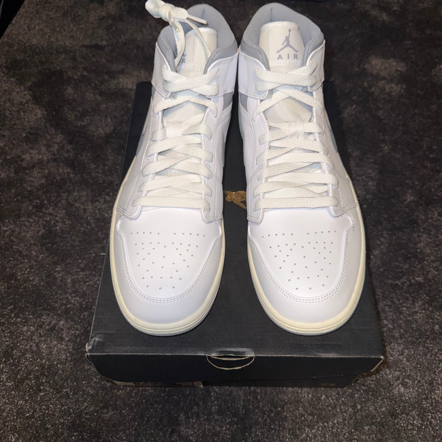 Jordan 1 Mid Neutral Grey 12M 
Brand New Authentic