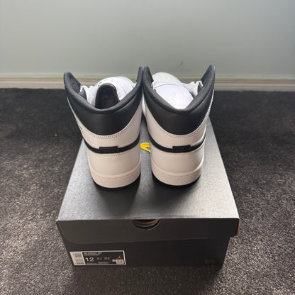 Jordan 1 Mid Reverse Panda 12M  
Brand New Authentic