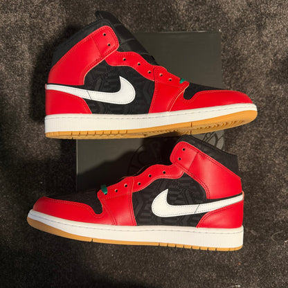 Jordan 1 Mid SE Christmas 12M 
Brand New Authentic