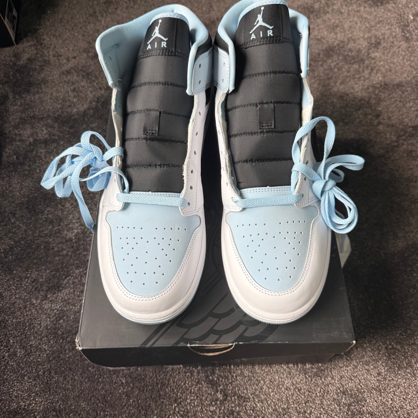 Jordan 1 Mid SE Ice Blue 12M 
Brand New Authentic