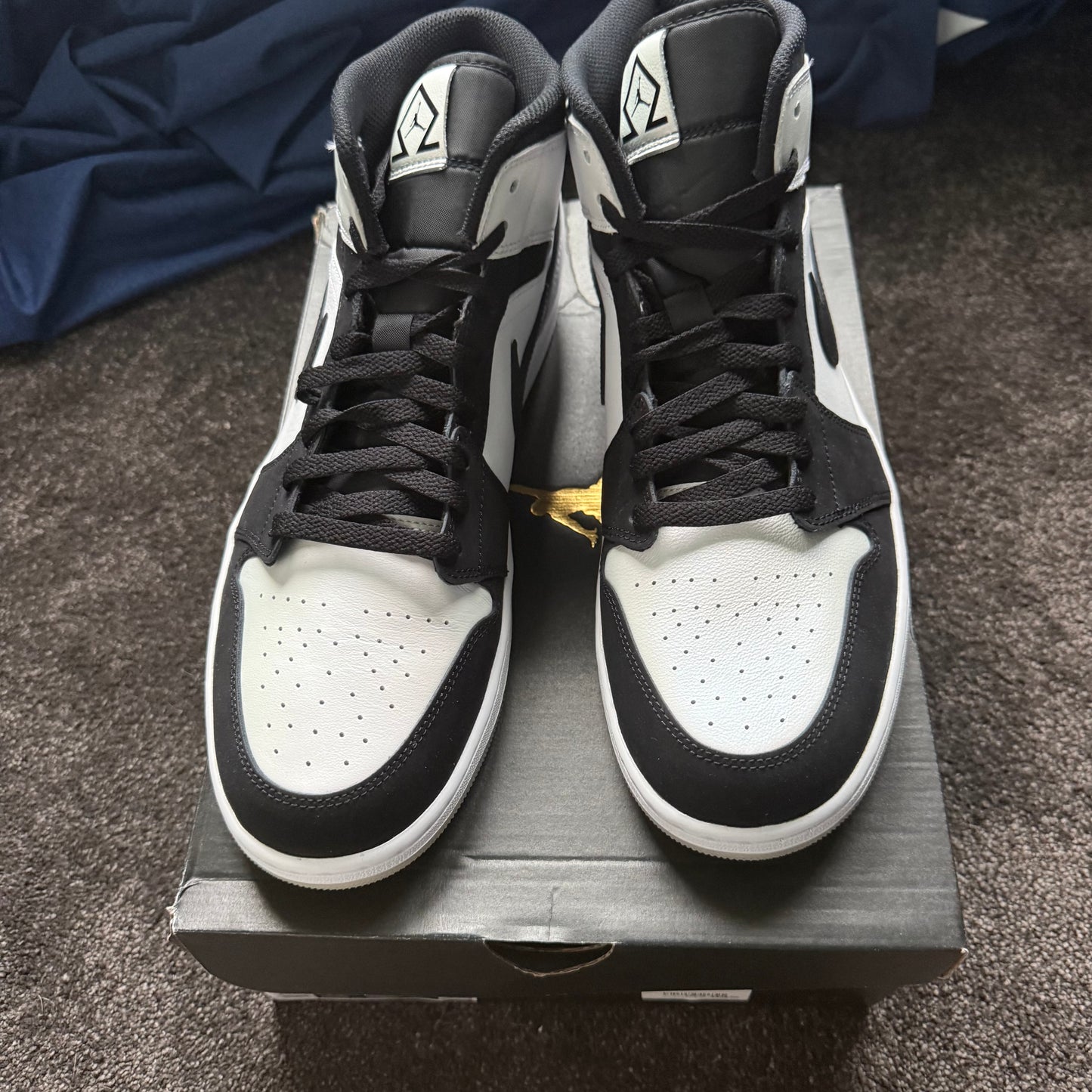 Jordan 1 Mid Diamond Short 12M 
Brand New Authentic