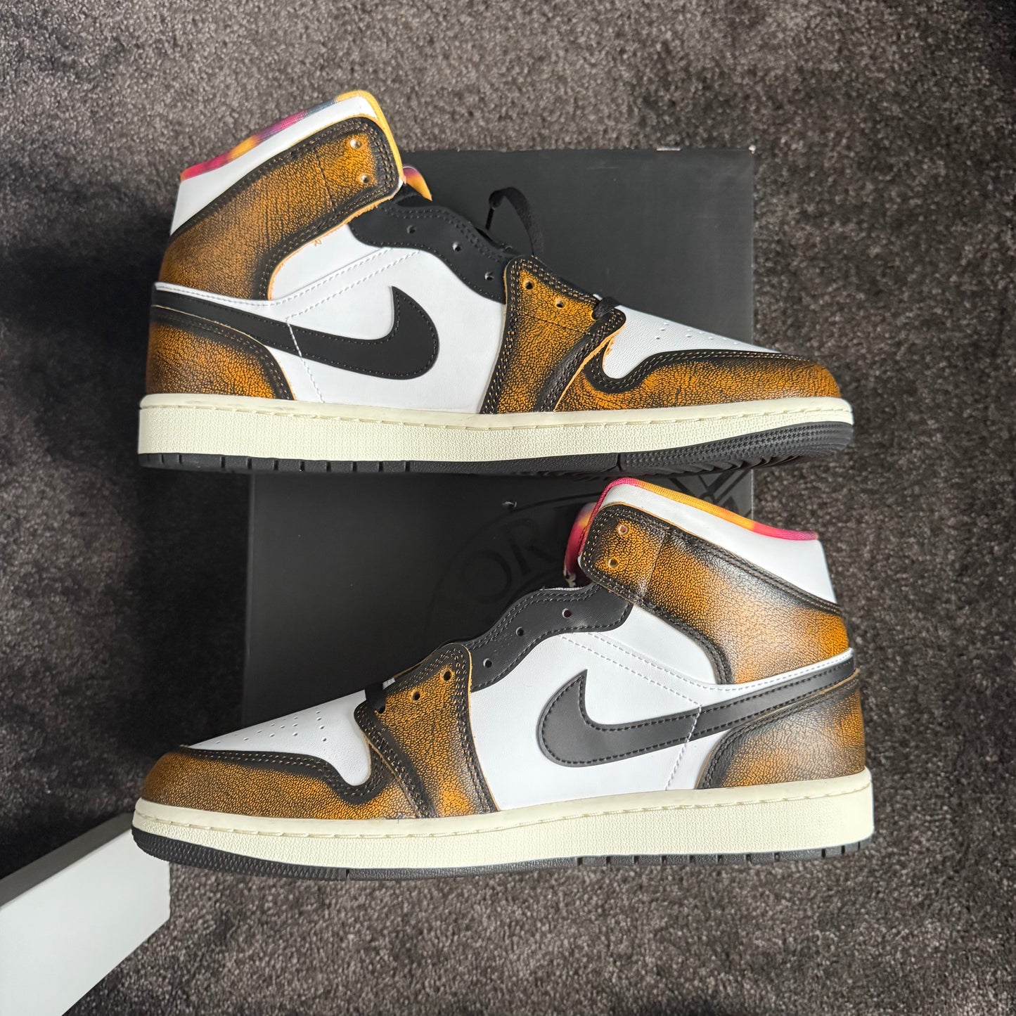Jordan 1 Mid SE Orange Wear Away
12M Brand New Authentic