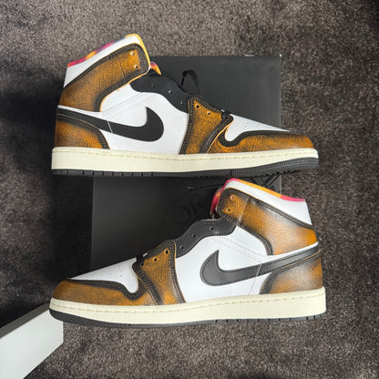 Jordan 1 Mid SE Orange Wear Away
12M Brand New Authentic