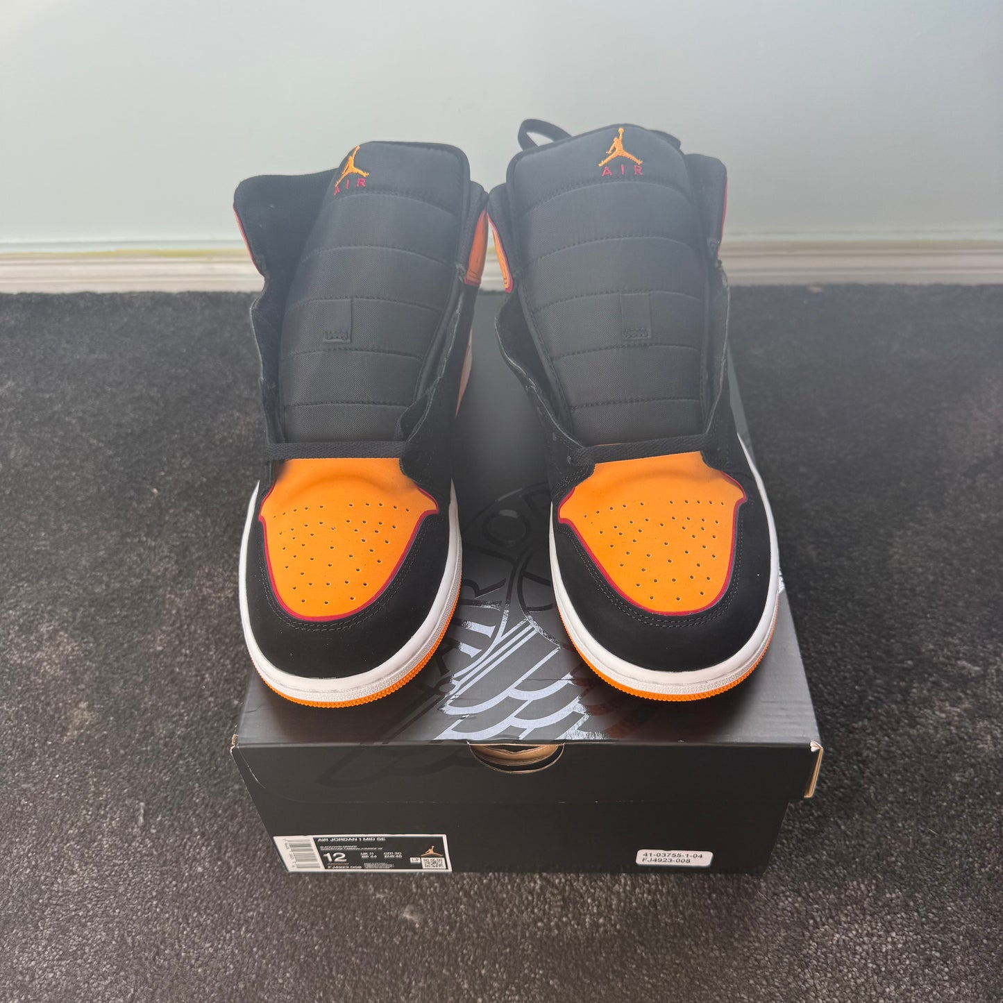 Jordan 1 Mid Fat Tongue Black Orange 12M Brand New Authentic