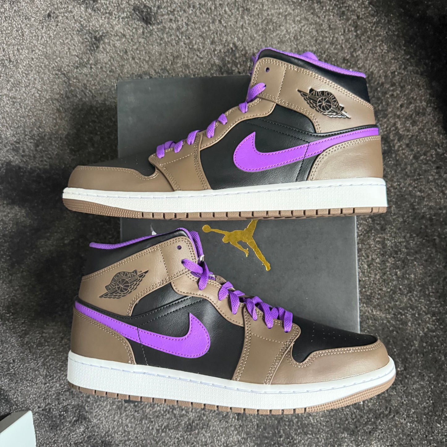 Jordan 1 Mid Purple Mocha 12M 
Brand New Authentic