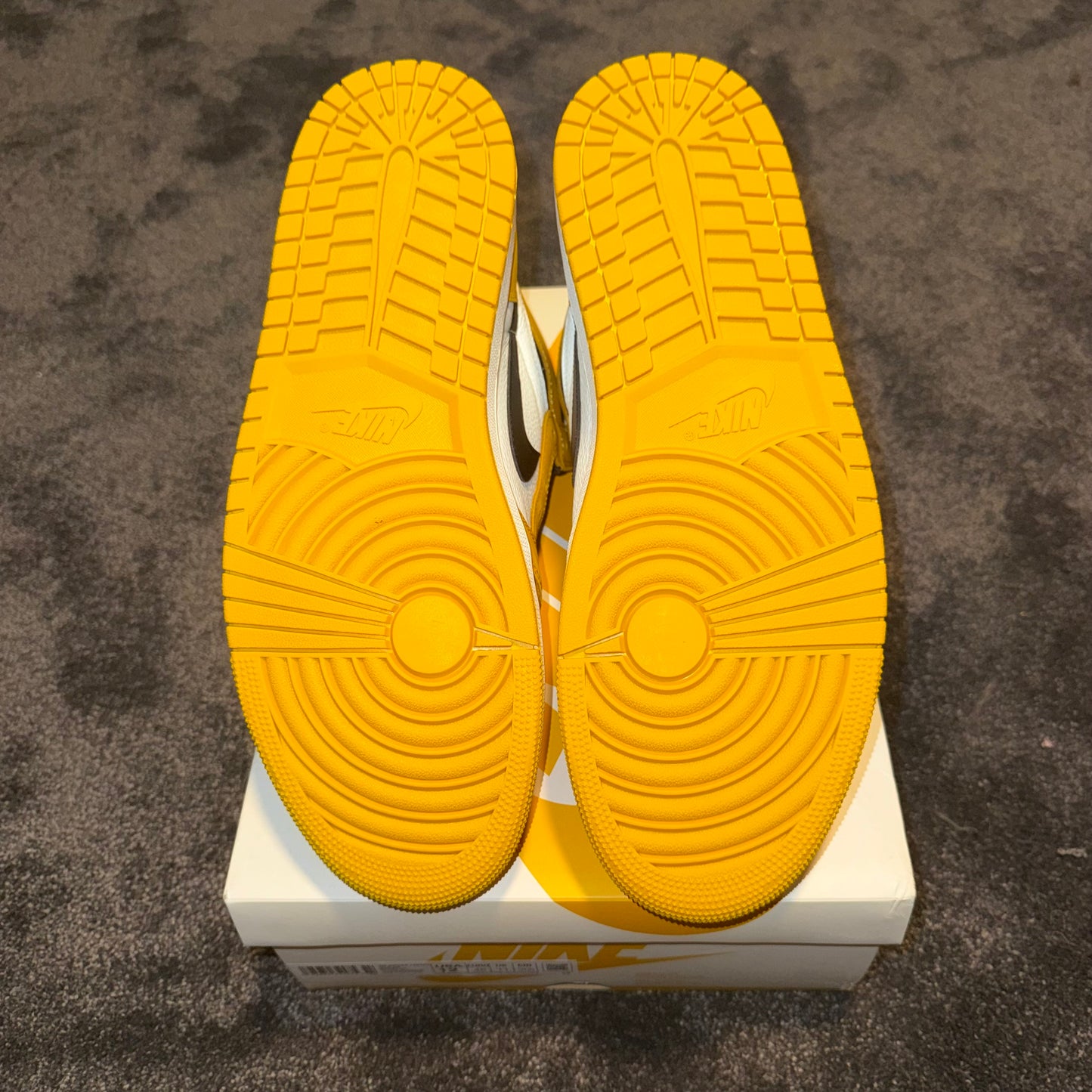 Jordan 1 Retro High OG Yellow Ochre 12M  Brand New Authentic
