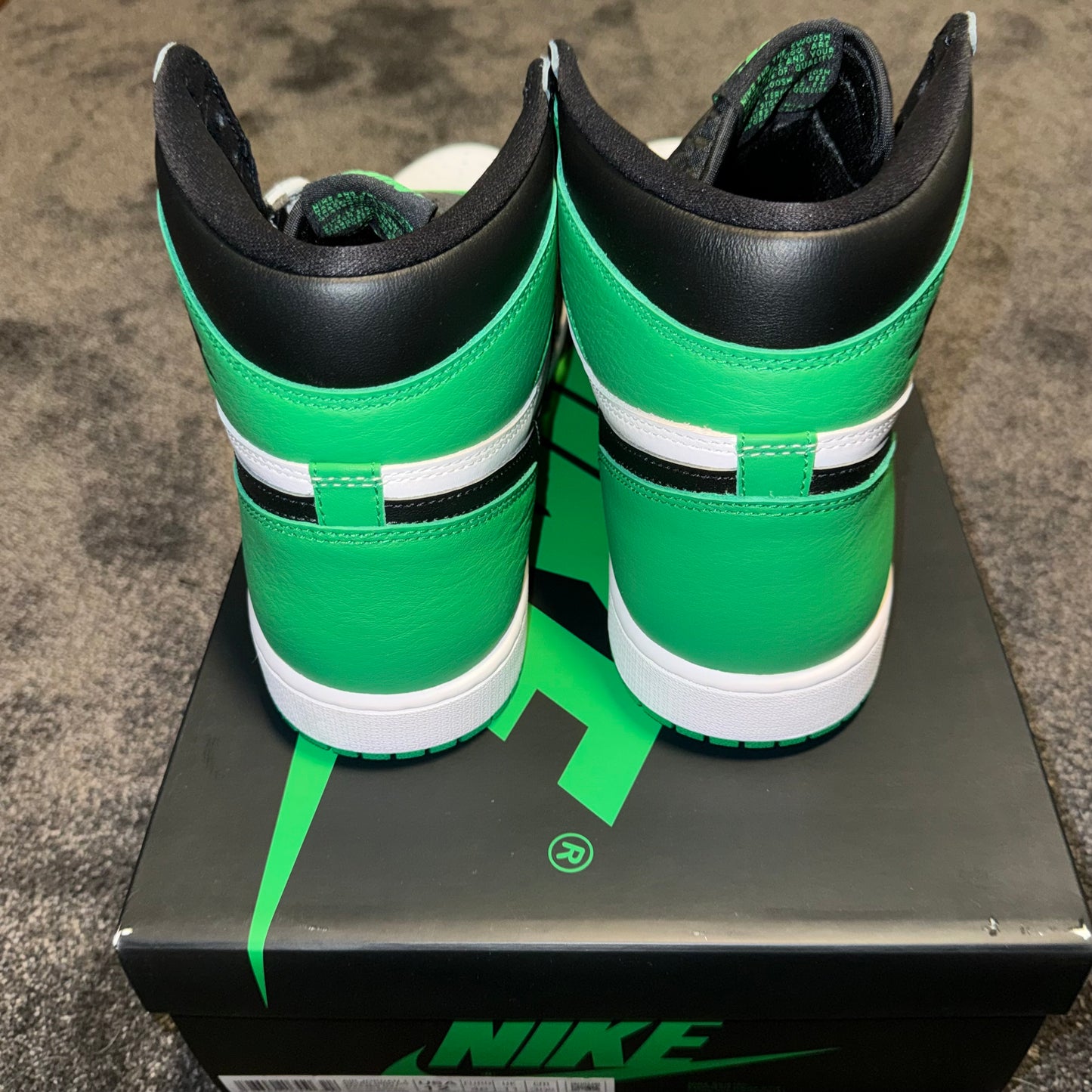 Jordan 1 Retro High OG Lucky Green 12M Brand New Authentic