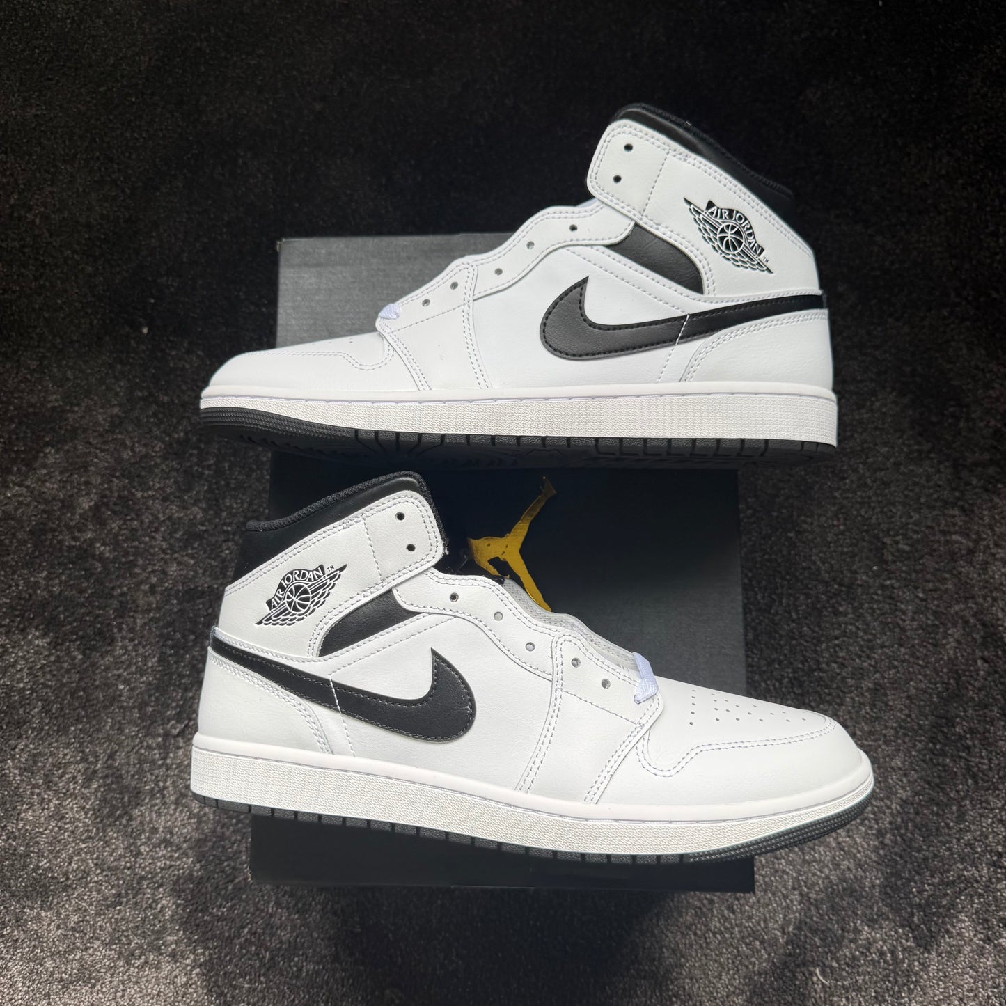 Jordan 1 Mid Reverse Panda 12M  
Brand New Authentic