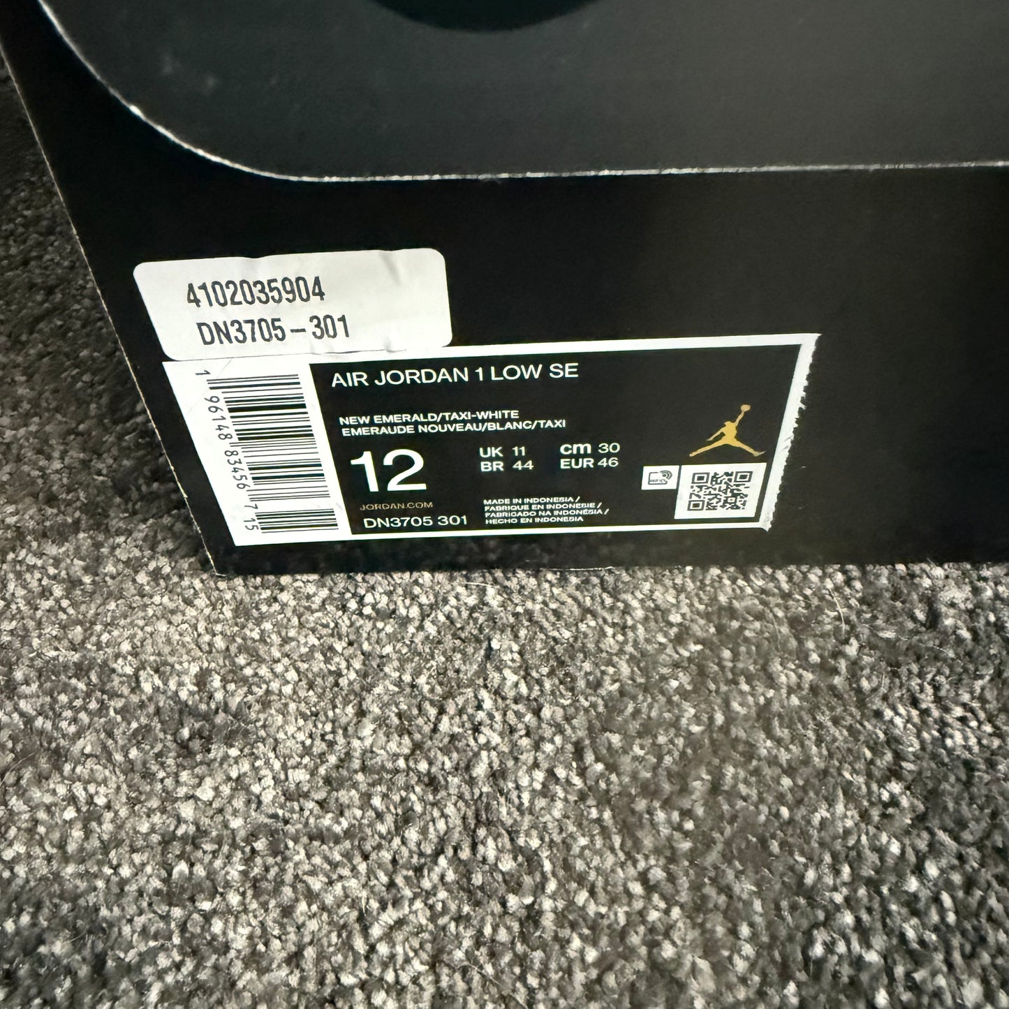 Jordan 1 Low SE Emerald 12M 
Brand New Authentic