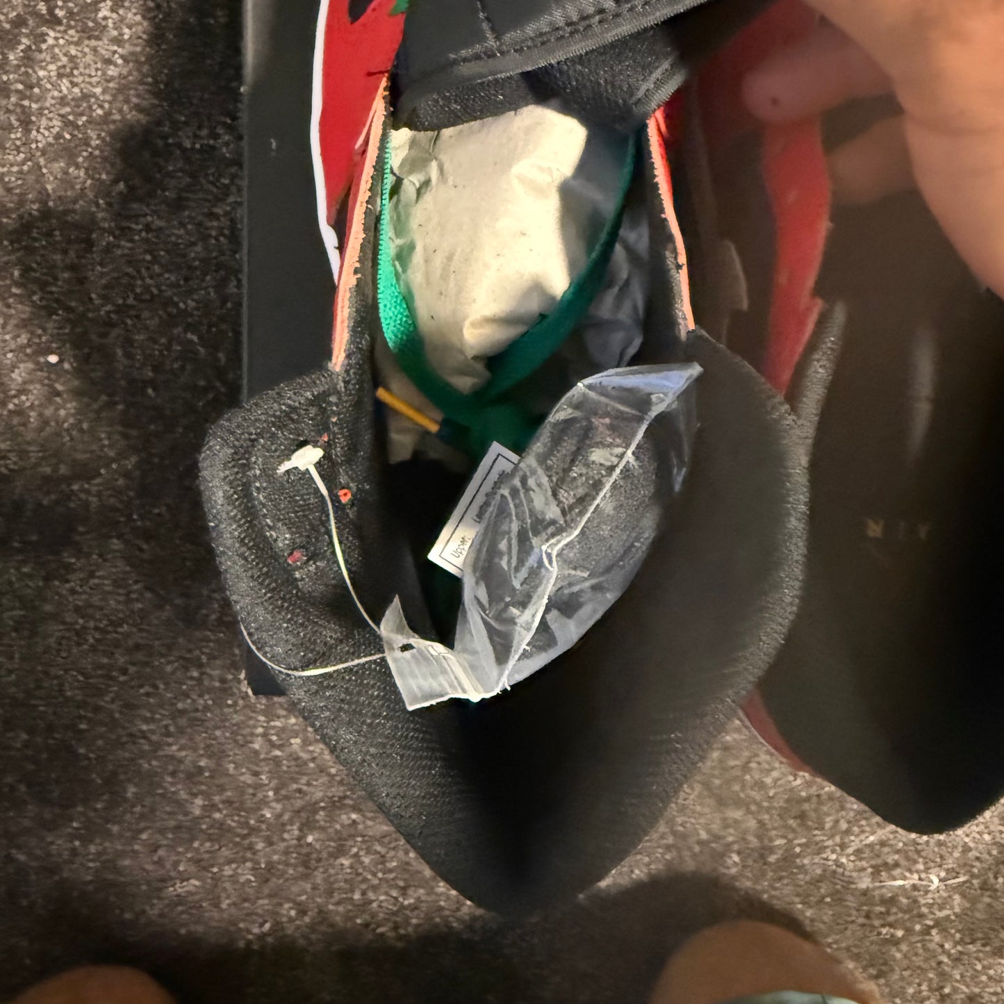 Jordan 1 Mid SE Christmas 12M 
Brand New Authentic