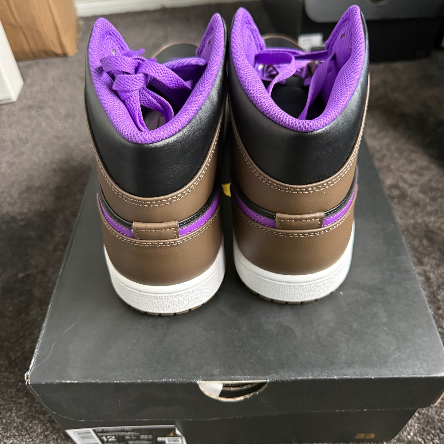 Jordan 1 Mid Purple Mocha 12M 
Brand New Authentic