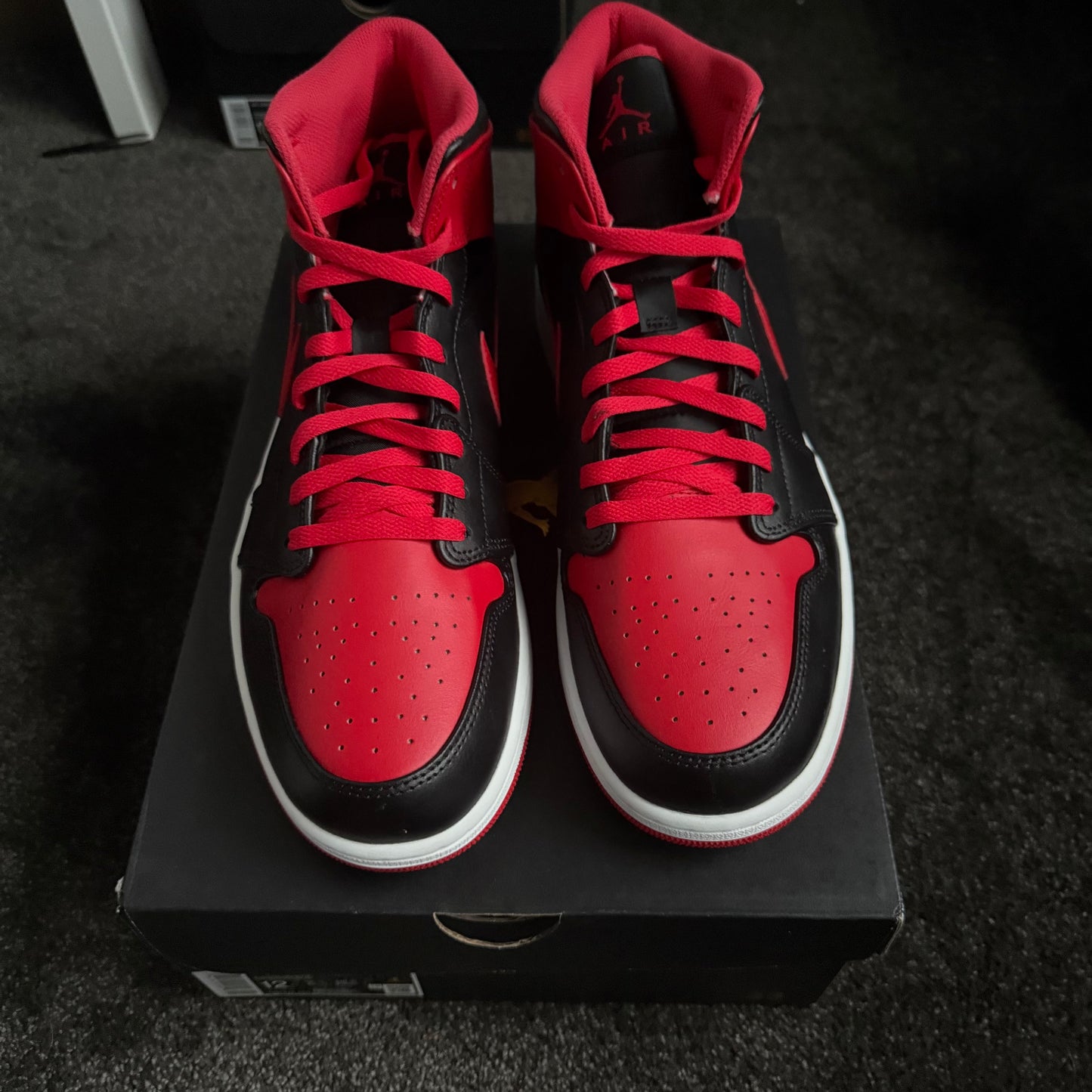 Jordan 1 Mid Alternate Bred (2022)
12M Brand New Authentic