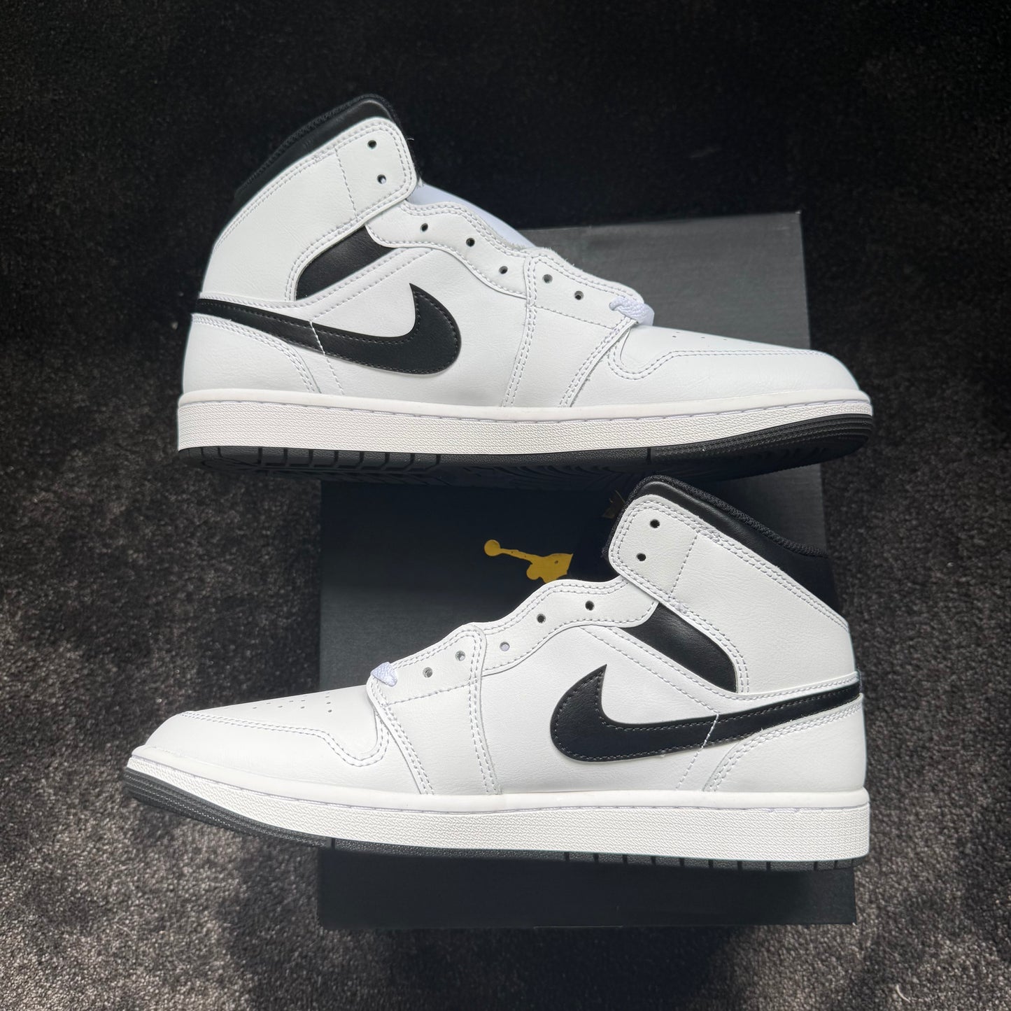 Jordan 1 Mid Reverse Panda 12M  
Brand New Authentic