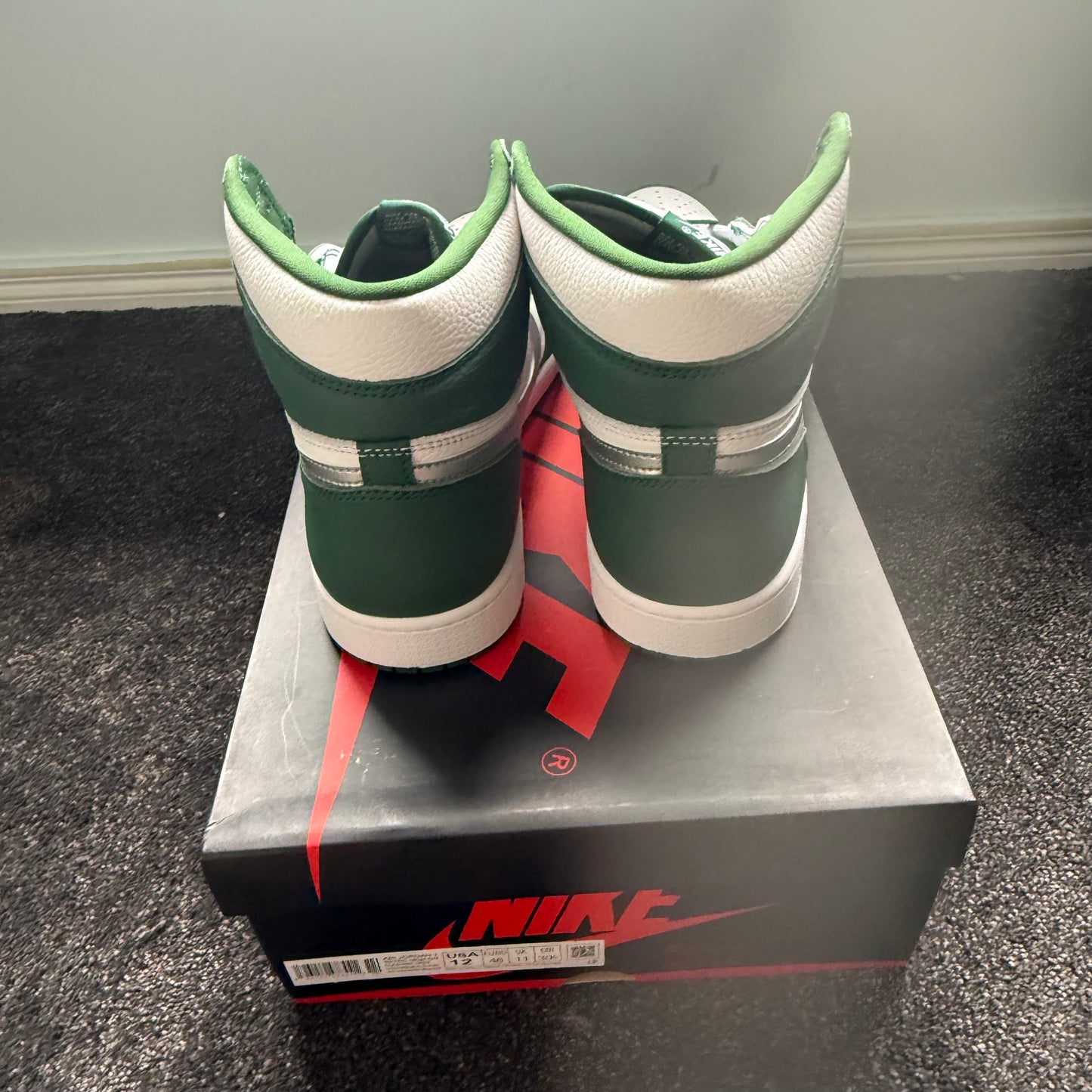 Jordan 1 Retro High Og Gorge Green  12M  Brand New Authentic