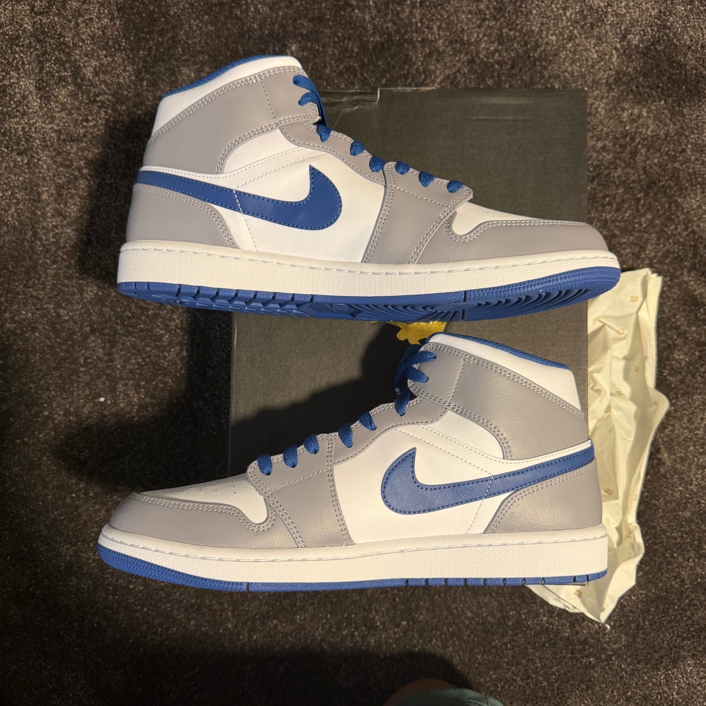 Jordan 1 Mid True Blue 12M Brand New Authentic