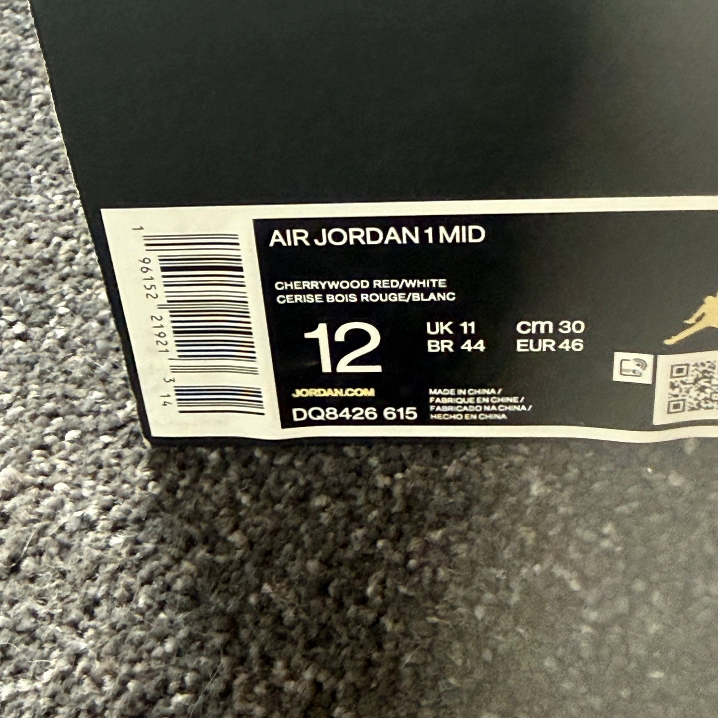 Jordan 1 Mid Cherrywood Red 12M  
Brand New Authentic