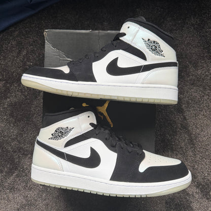Jordan 1 Mid Diamond Short 12M 
Brand New Authentic