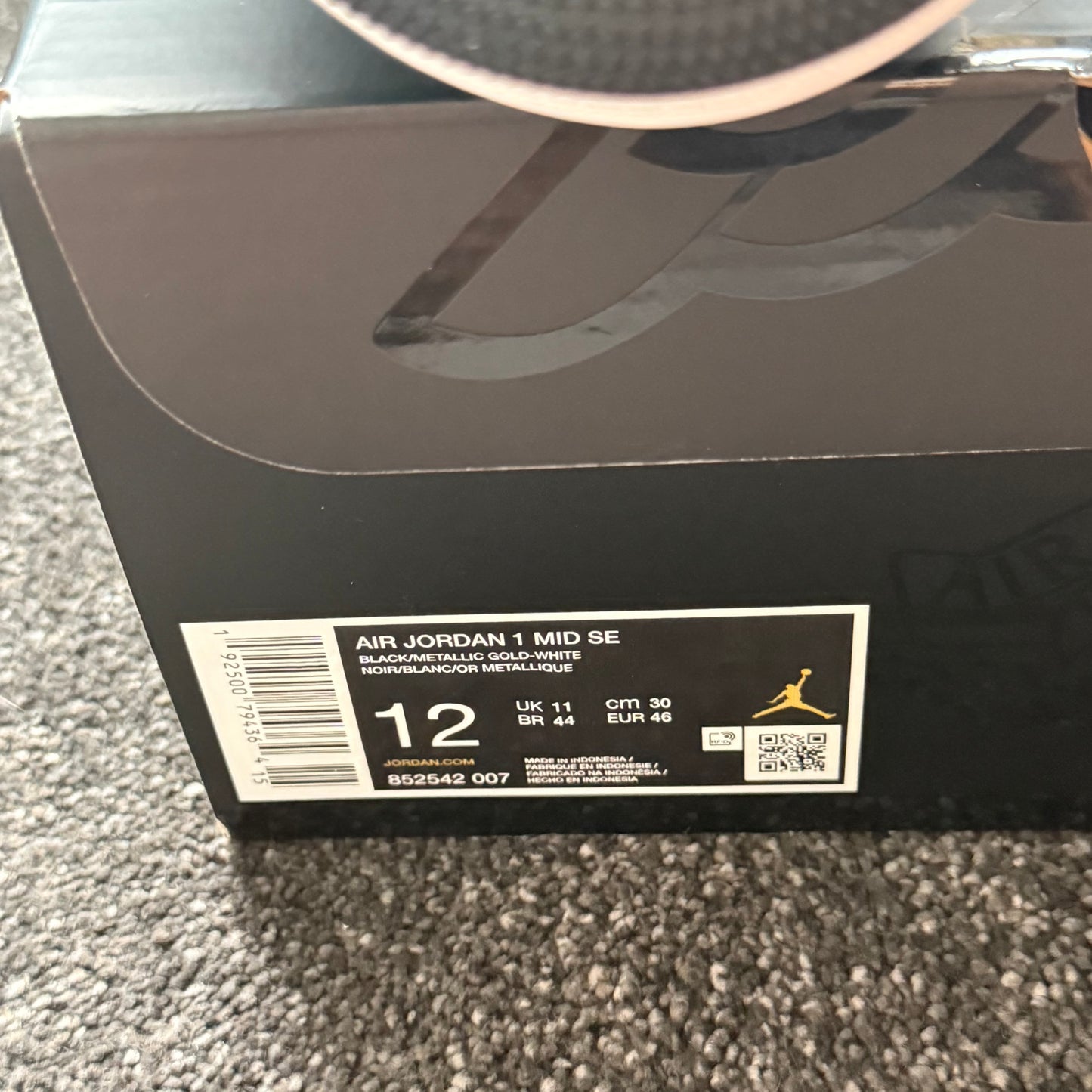Jordan 1 mid Patent Black White Gold 12M Brand New Authentic