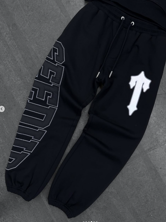 Geedup Team Logo x Irongate T Trackpant Black/White Small  INHAND