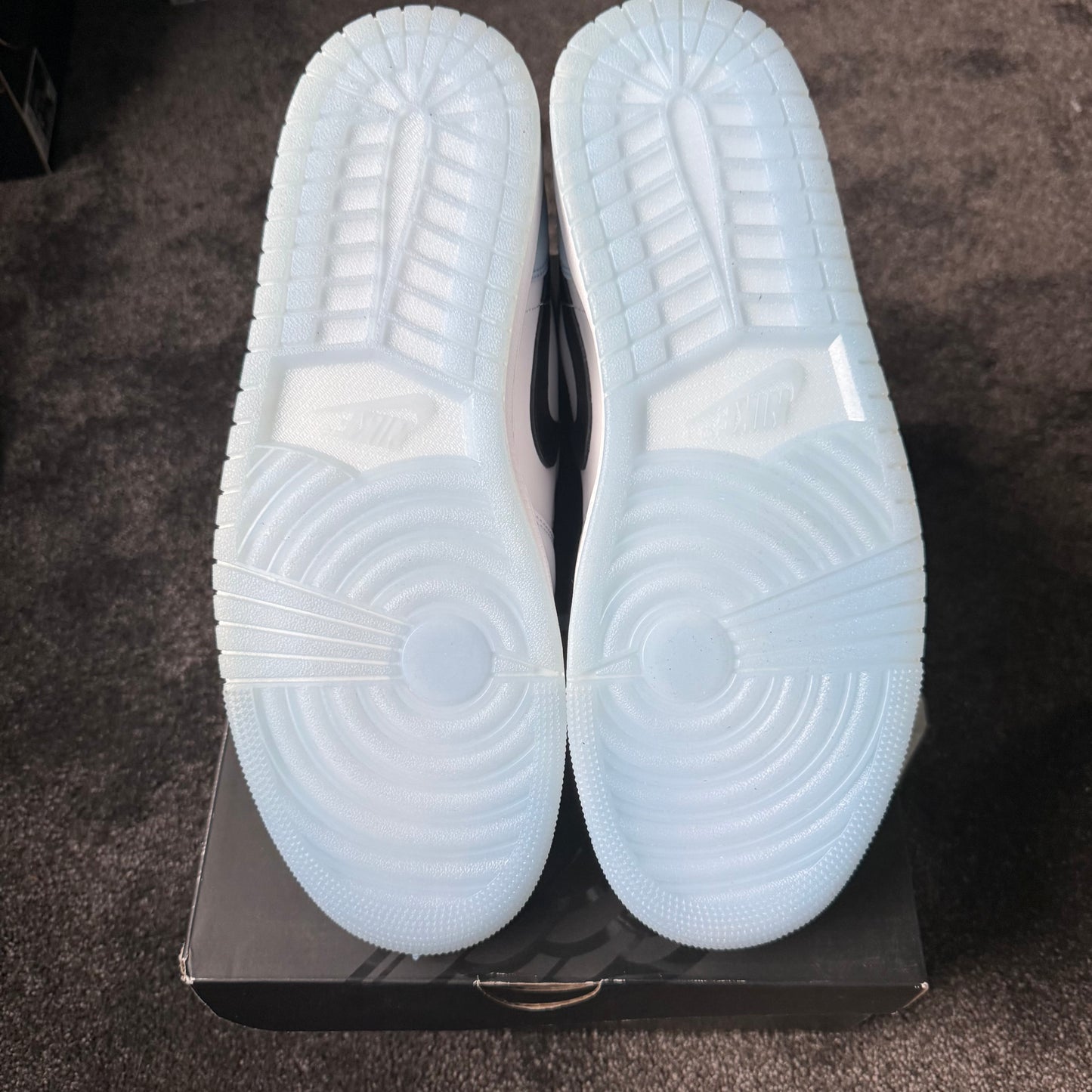 Jordan 1 Mid SE Ice Blue 12M 
Brand New Authentic