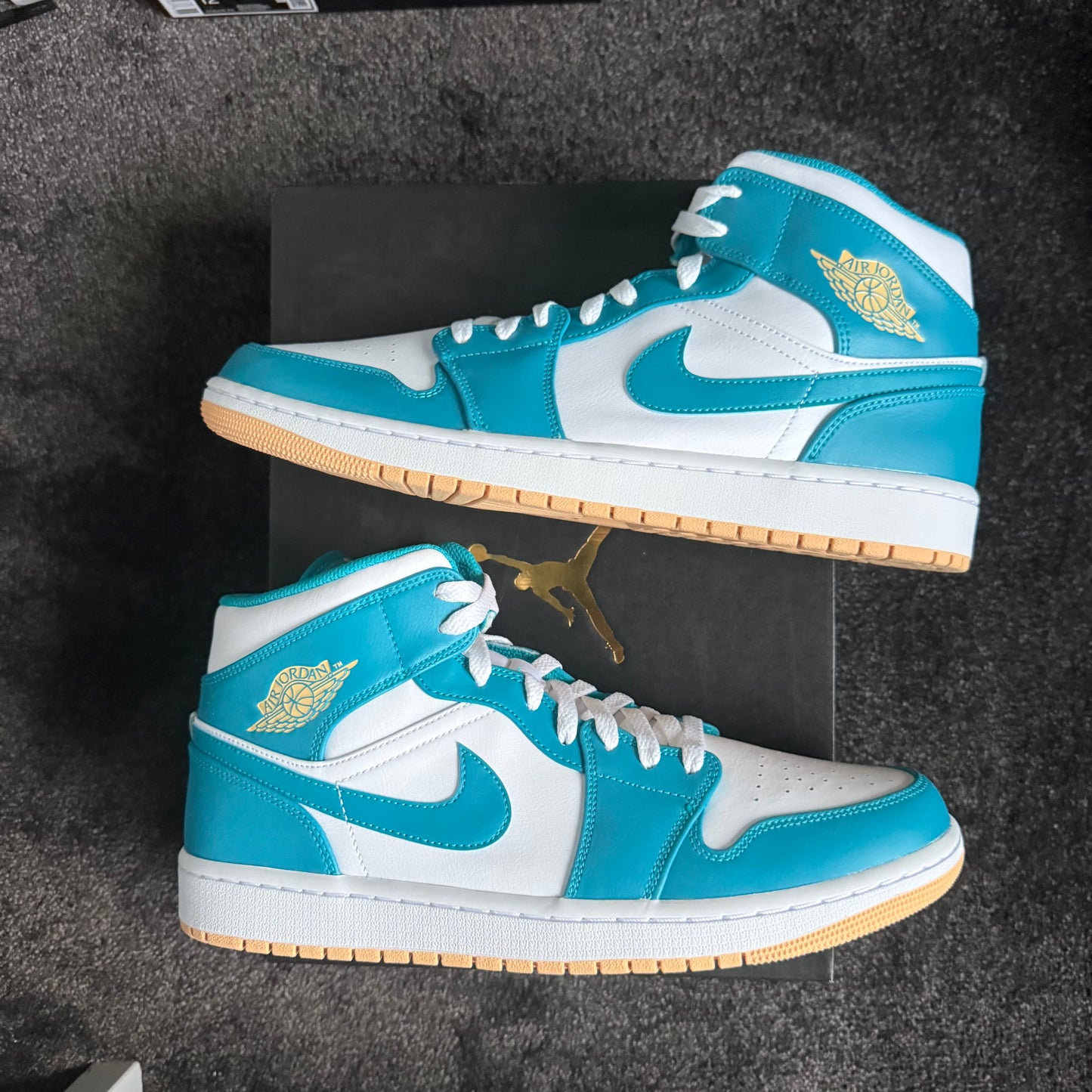 Jordan 1 Mid Aquatone 12M Brand New Authentic