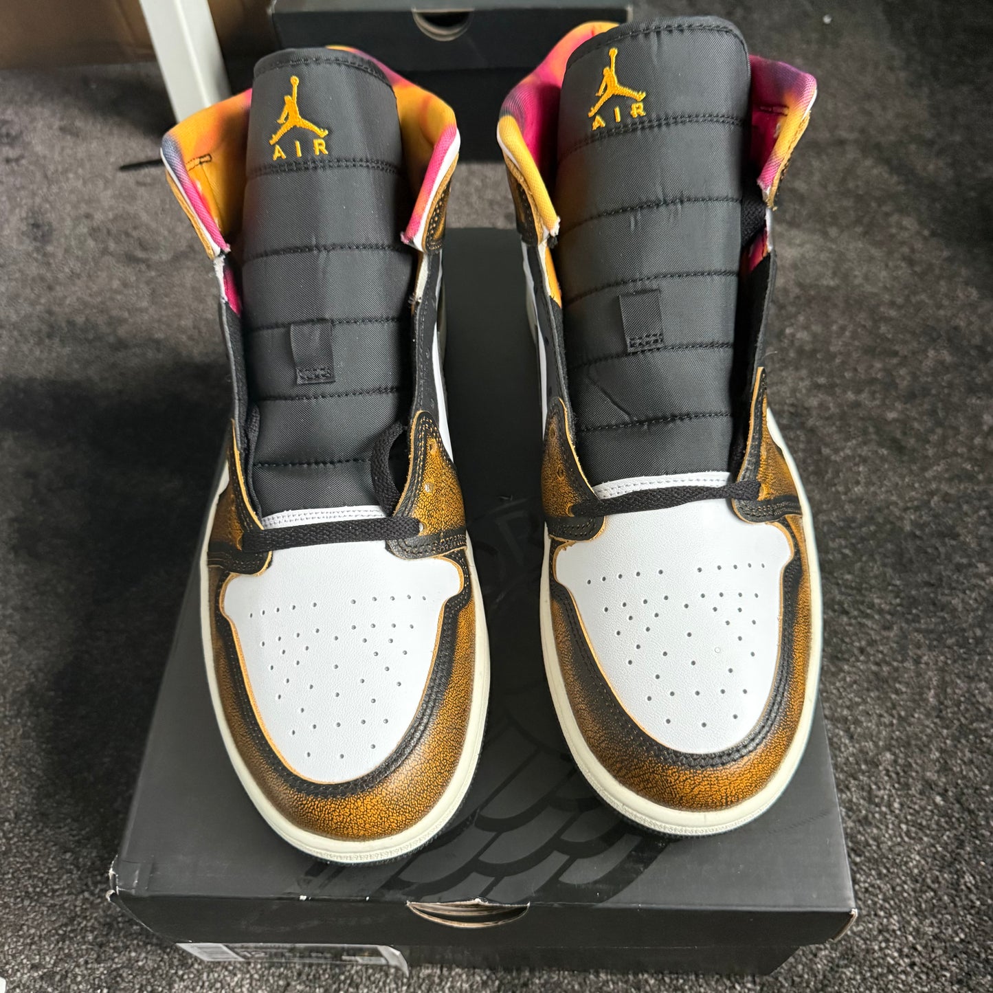 Jordan 1 Mid SE Orange Wear Away
12M Brand New Authentic