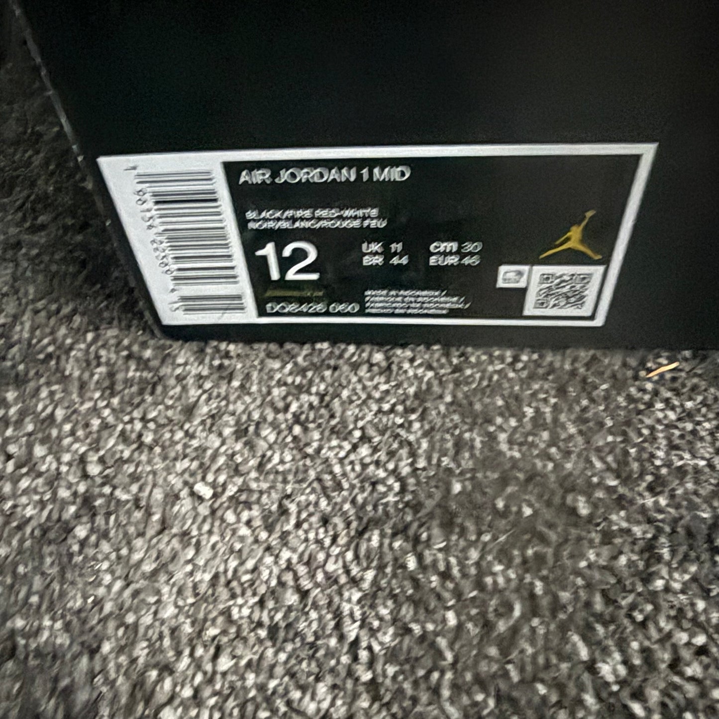 Jordan 1 Mid Alternate Bred (2022)
12M Brand New Authentic