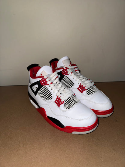 Jordan 4 Retro Fire Red 8M (9.5W) Used Great condition