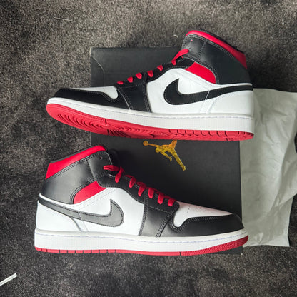 Jordan 1 Mid Gym Red Black Toe
12M  Brand New Authentic