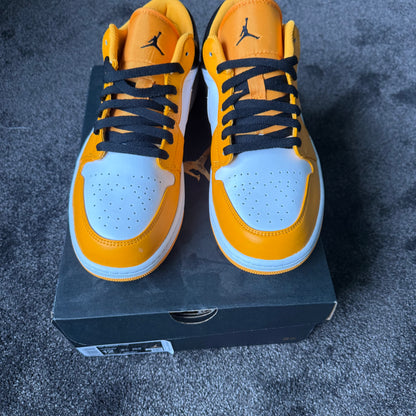Jordan 1 Low Taxi 12M Brand New
Authentic
