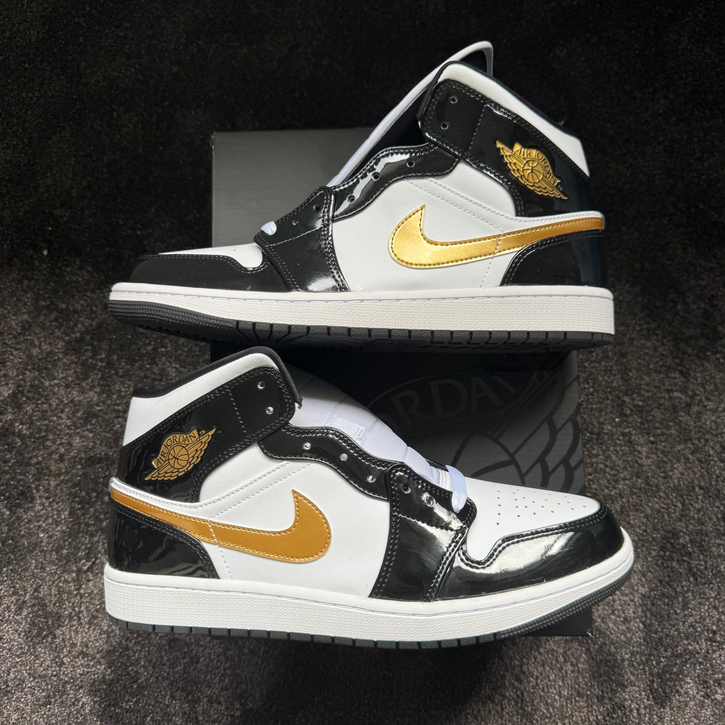 Jordan 1 mid Patent Black White Gold 12M Brand New Authentic