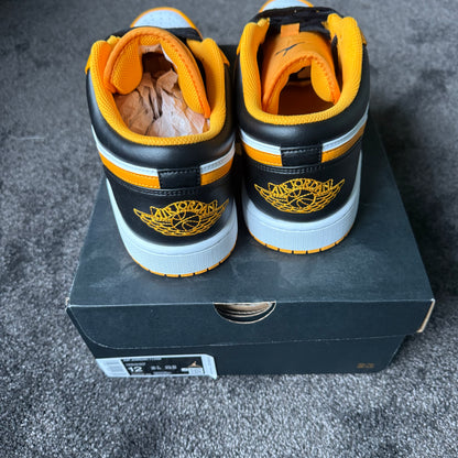 Jordan 1 Low Taxi 12M Brand New
Authentic