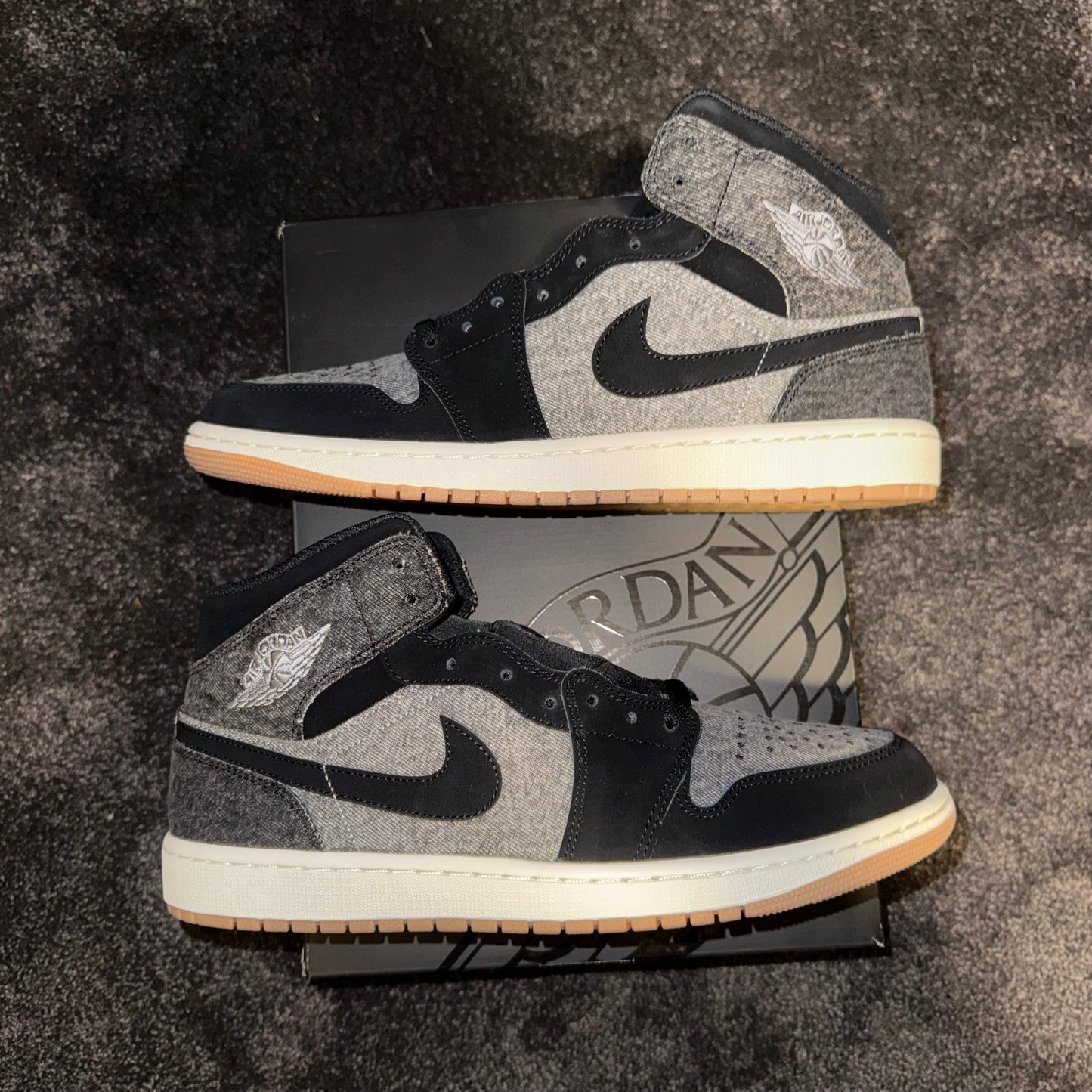 Jordan 1 Mid SE Black Denim 12M 
Brand New Authentic