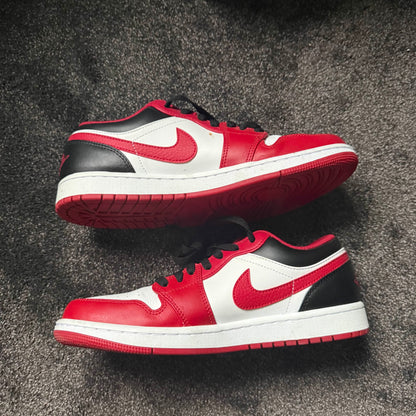 Jordan 1 Low Bulls 8.5M USED Great Condition