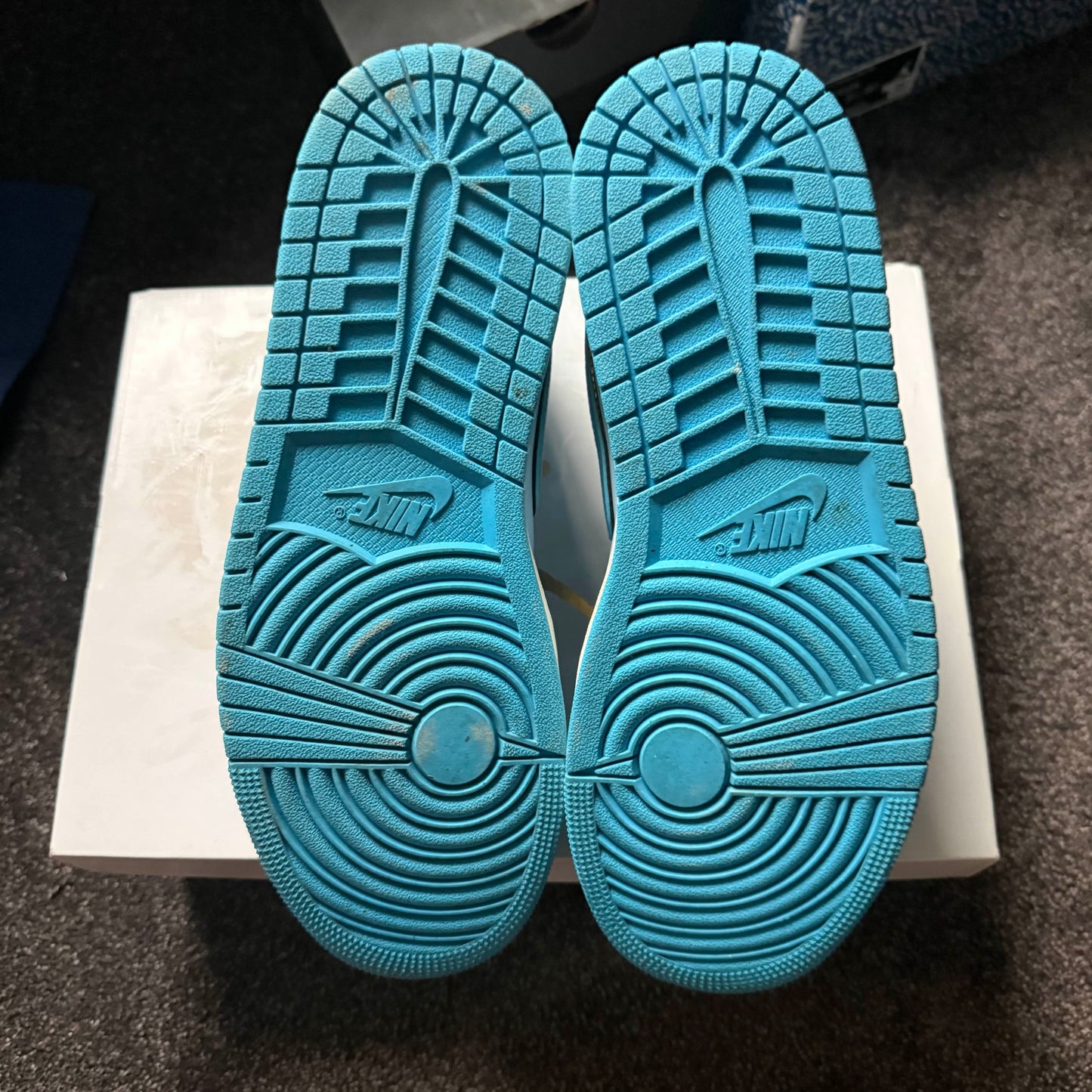 Jordan 1 Mid SE Ice Blue 11W (9.5M) USED Great Condition