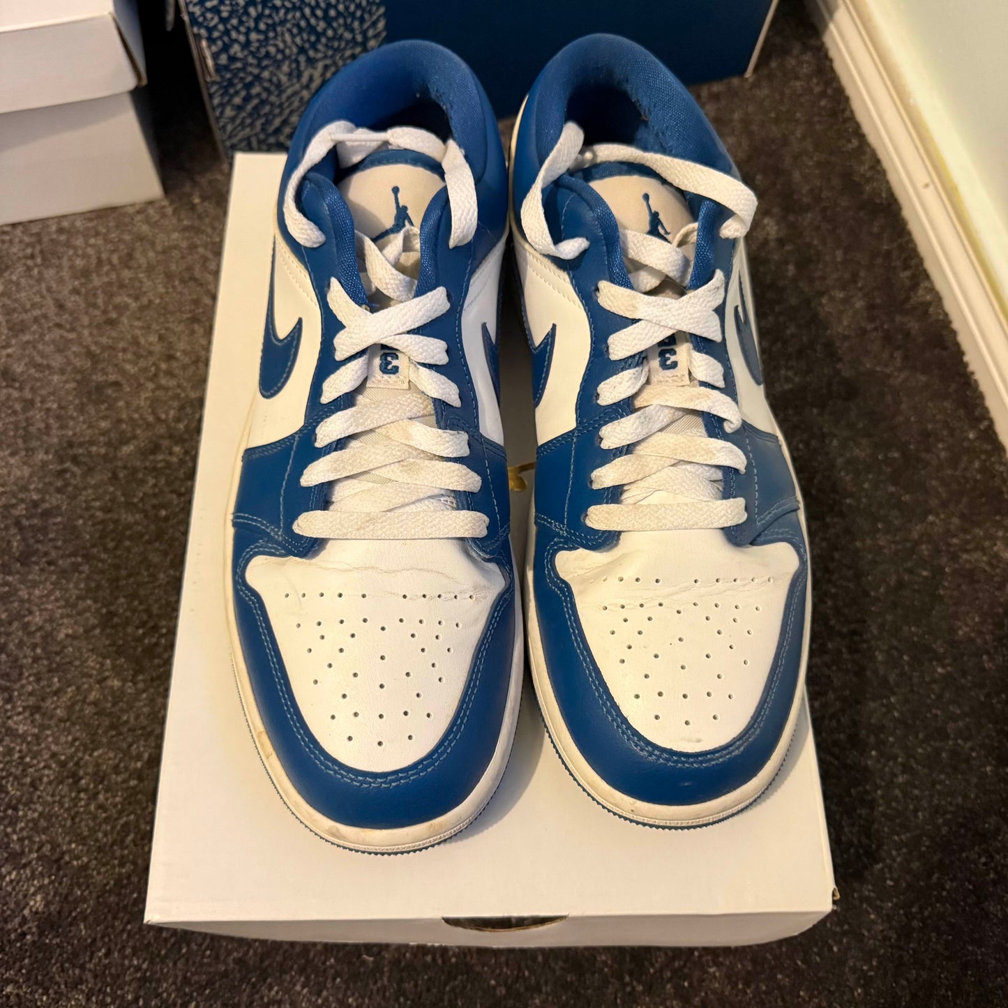 Jordan 1 Low Marina Blue 10W ( 8.5M ) USED Great Condition