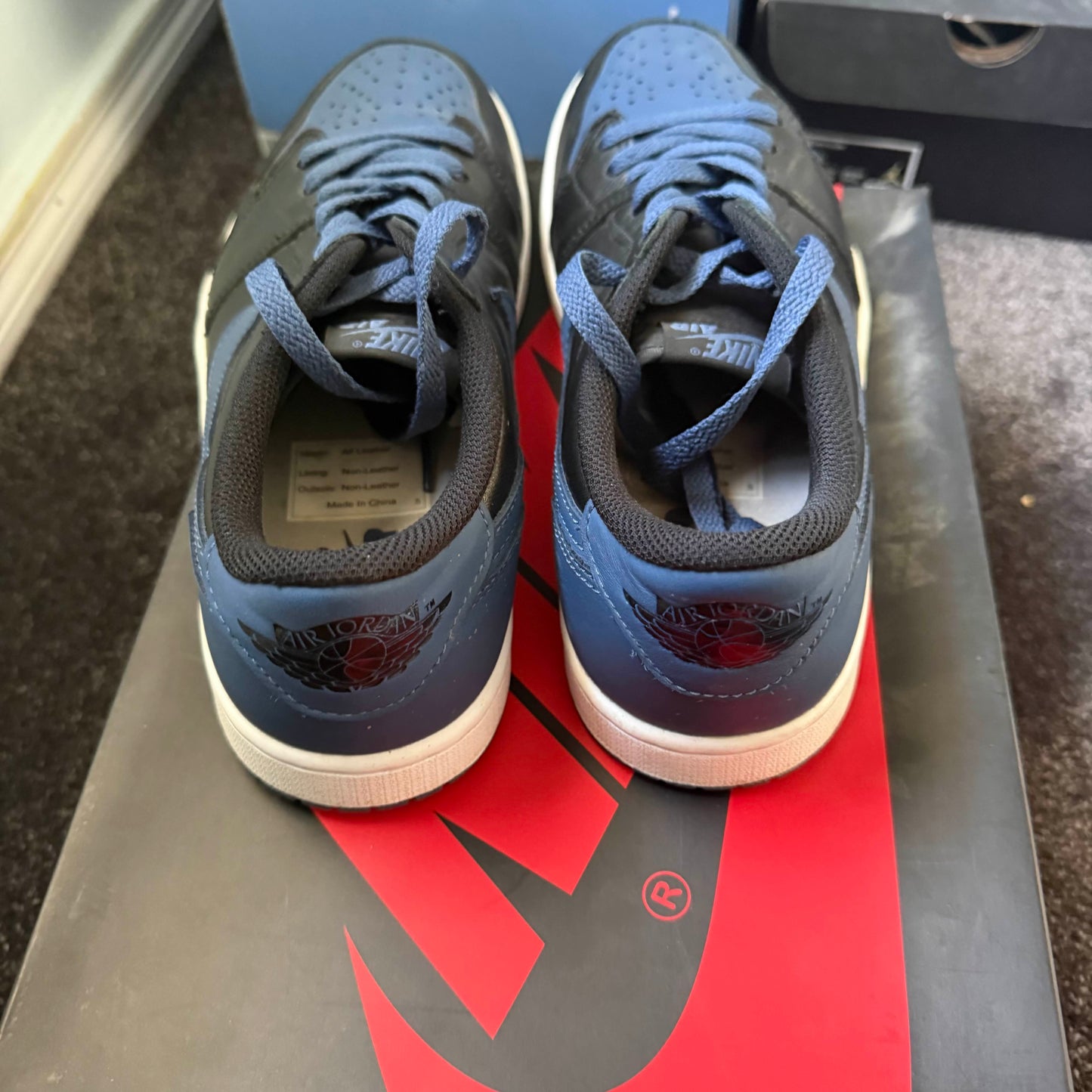 Jordan 1 Low Retro Mystic Navy 8.5M USED Great Condition