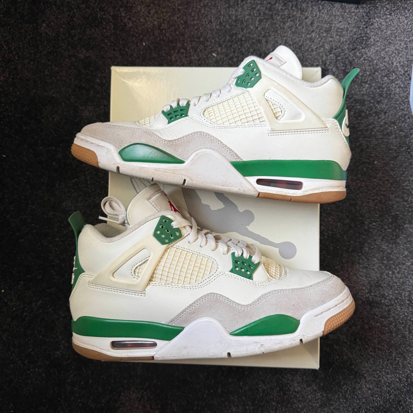 Jordan 4 Retro SB Pine Green 9M USED Great Condition