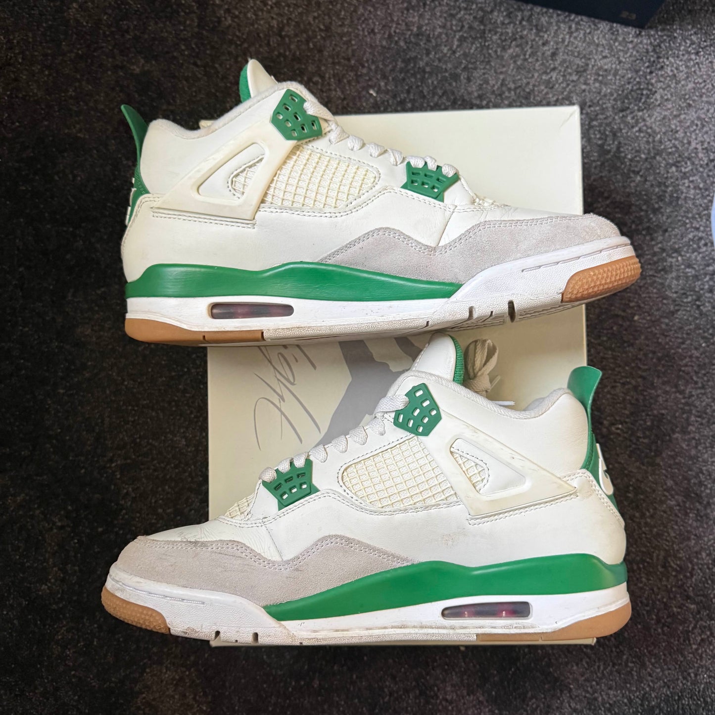 Jordan 4 Retro SB Pine Green 9M USED Great Condition