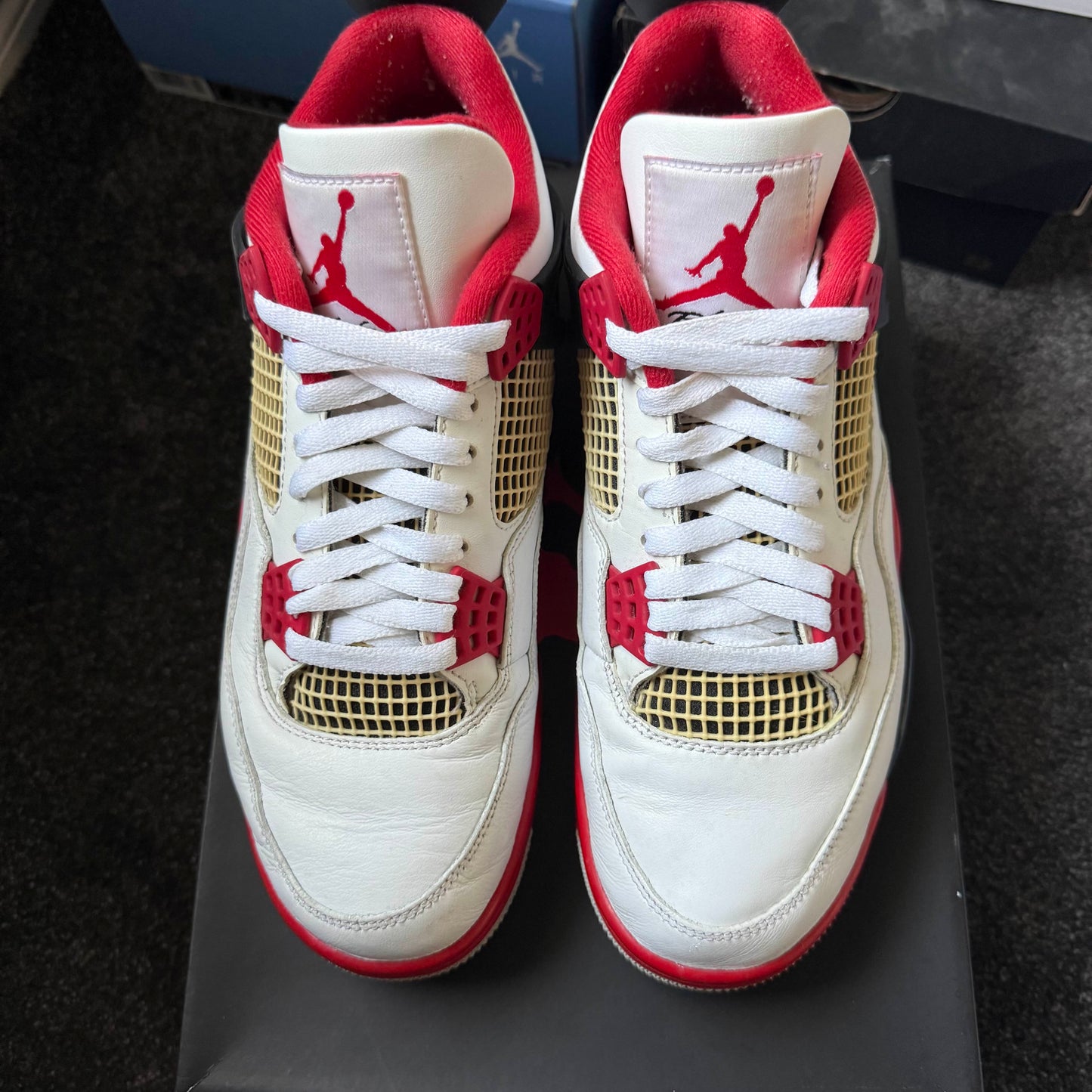 Jordan 4 Retro Fire Red (2020) 9M USED Great Condition