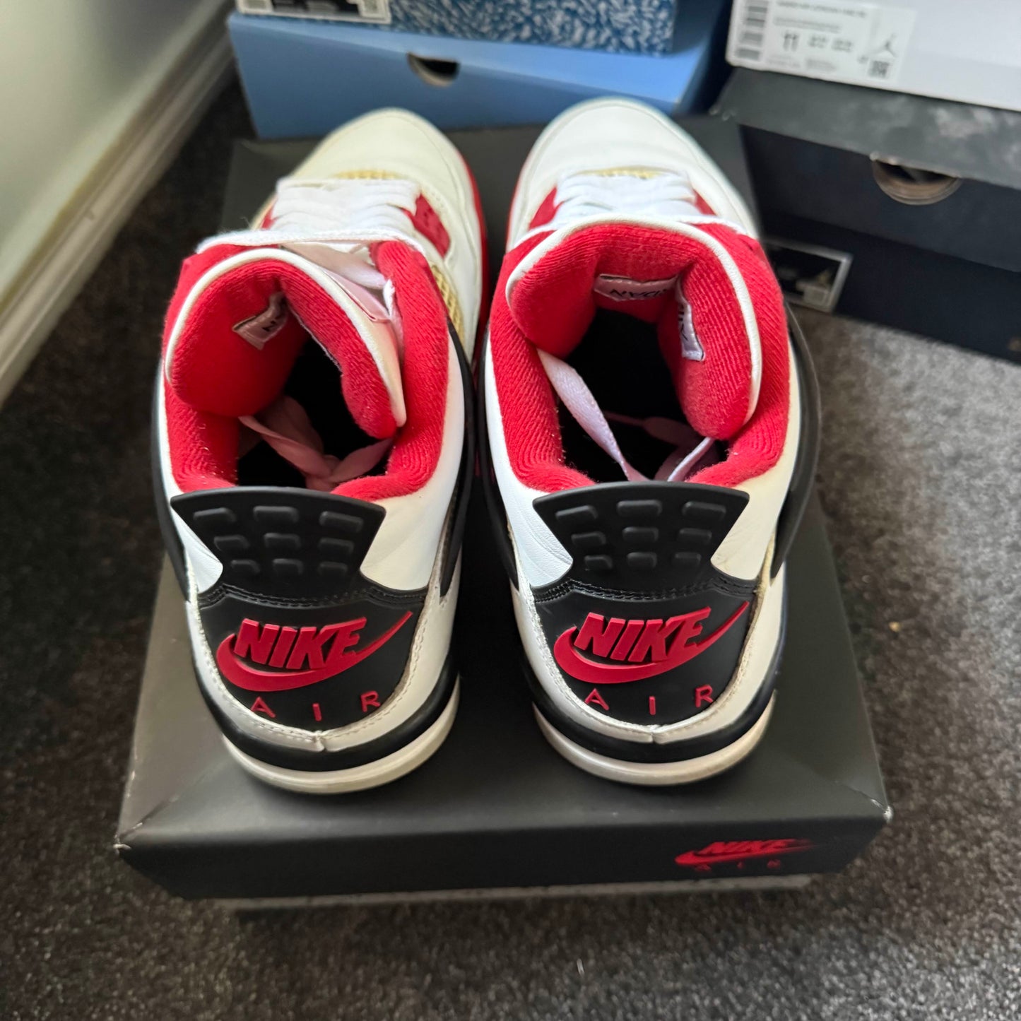 Jordan 4 Retro Fire Red (2020) 9M USED Great Condition