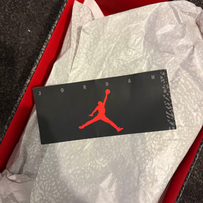 Jordan 3 Retro Fire Red (2022)
 9M Used Great Condition