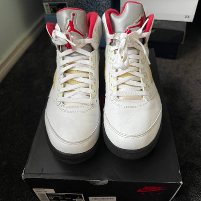 Jordan 5 Retro Fire Red Silver 9.5M USED Great Condition