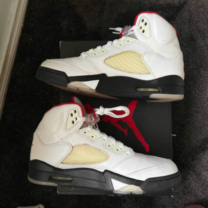 Jordan 5 Retro Fire Red Silver 9.5M USED Great Condition