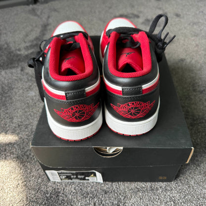 Jordan 1 Low Bulls 9.5M USED Great Condition