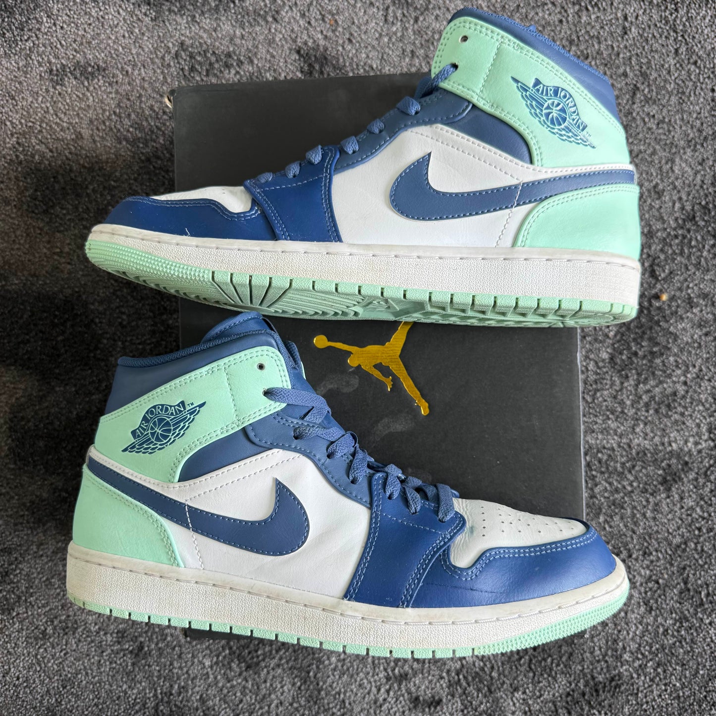 Jordan 1 Mid Mint Foam 10M USED Great Condition