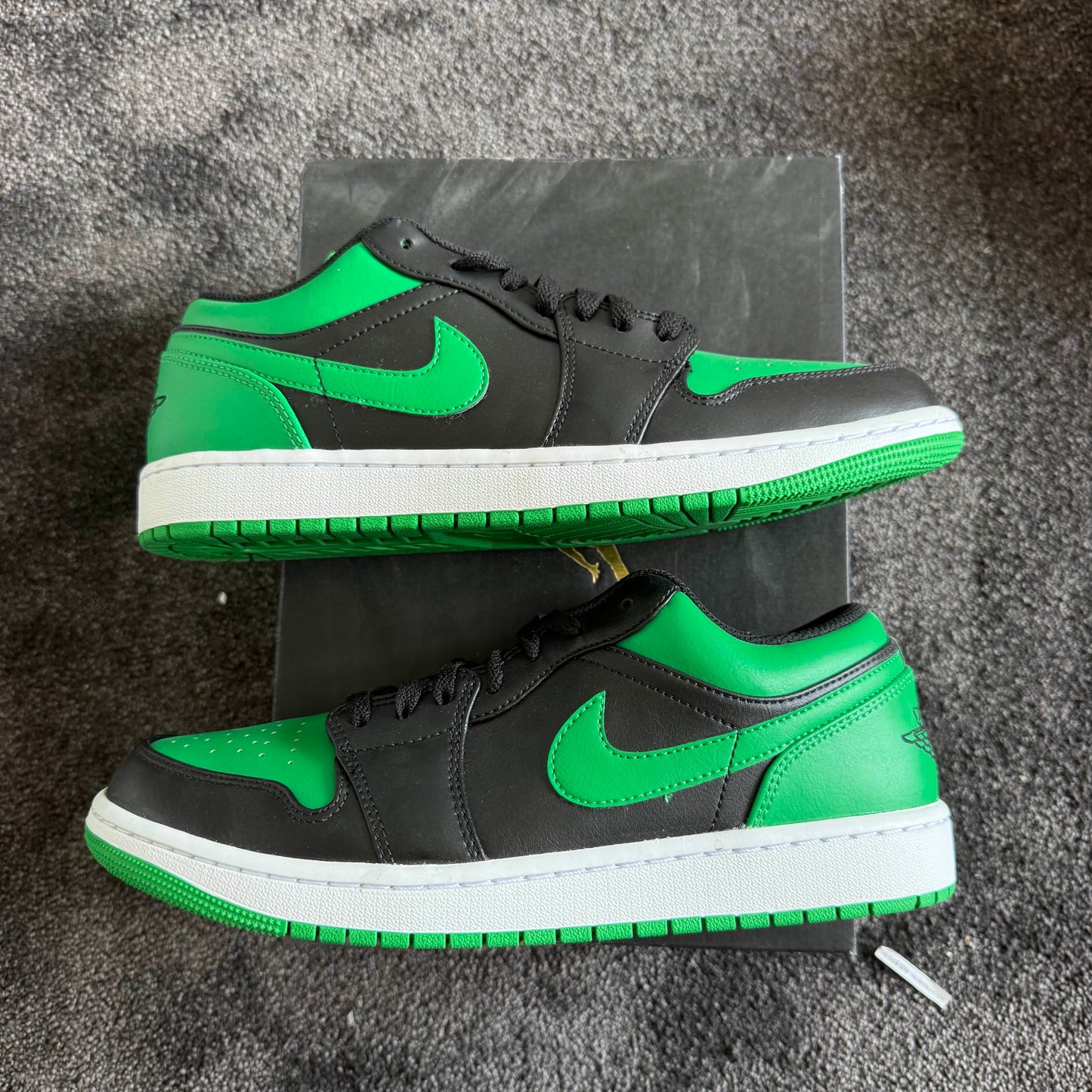 Jordan 1 Low Lucky Green 9.5M Brand New Authentic